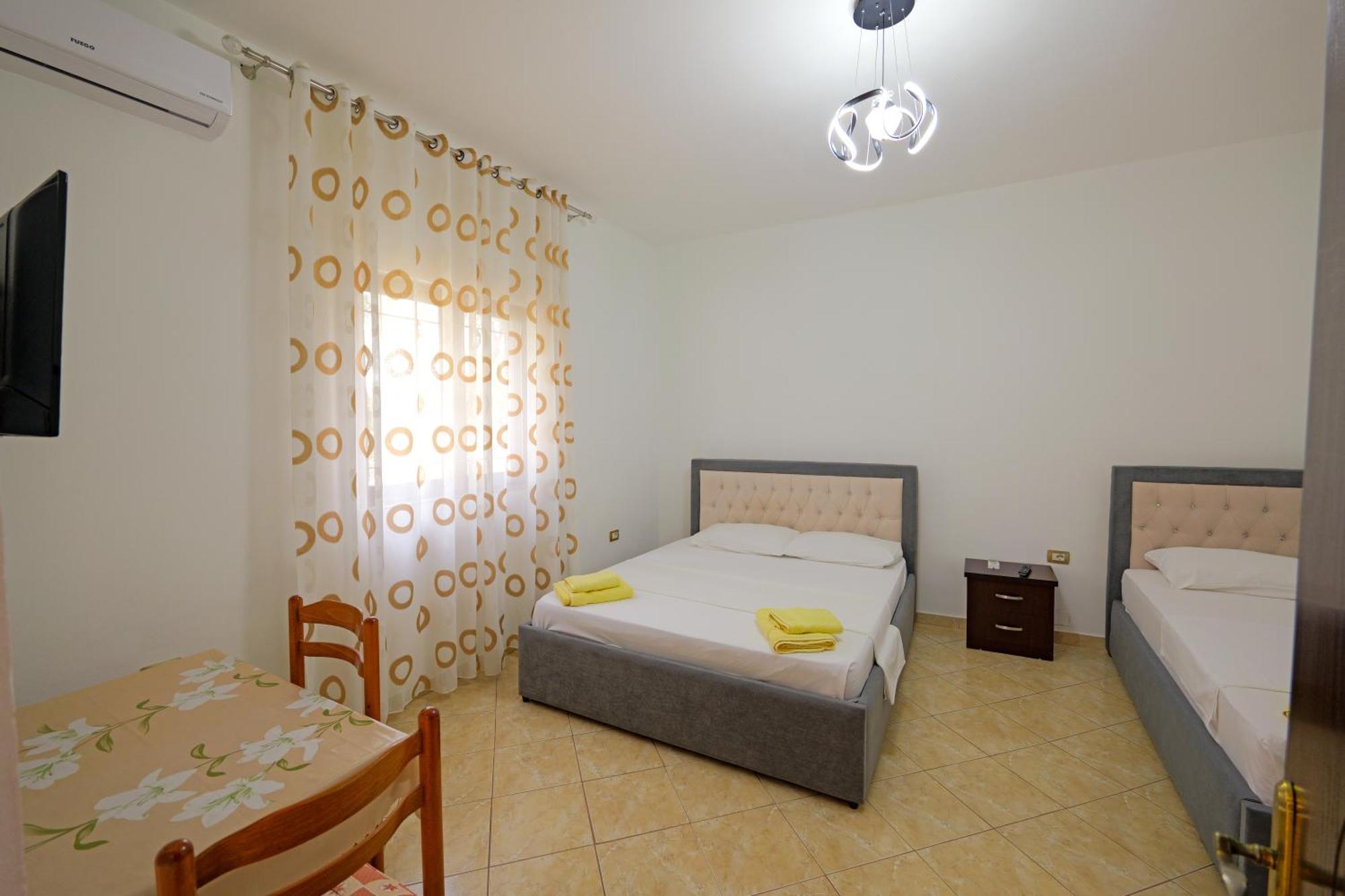 Brahimi Guest House Ksamil Exterior foto