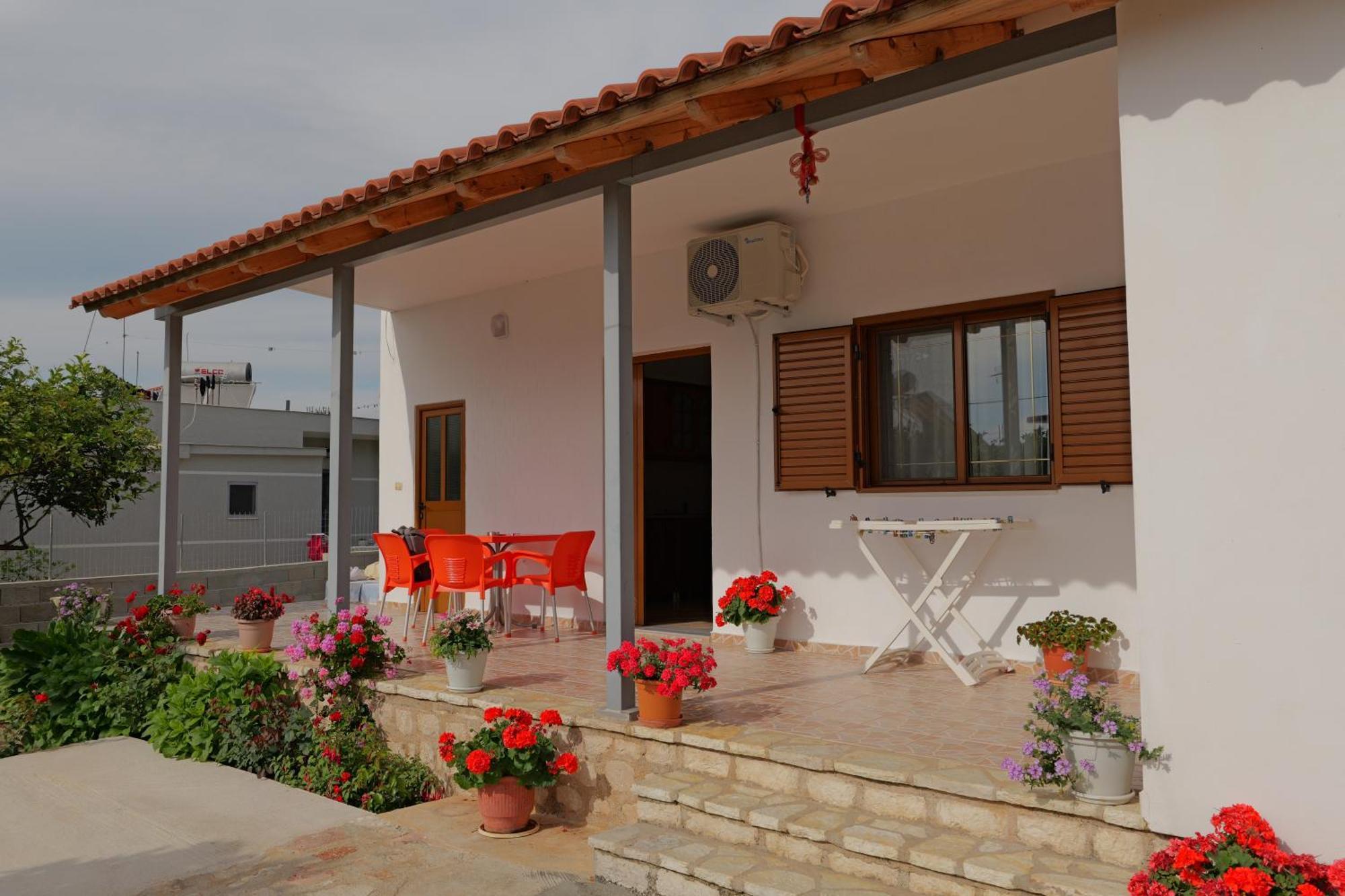 Brahimi Guest House Ksamil Exterior foto