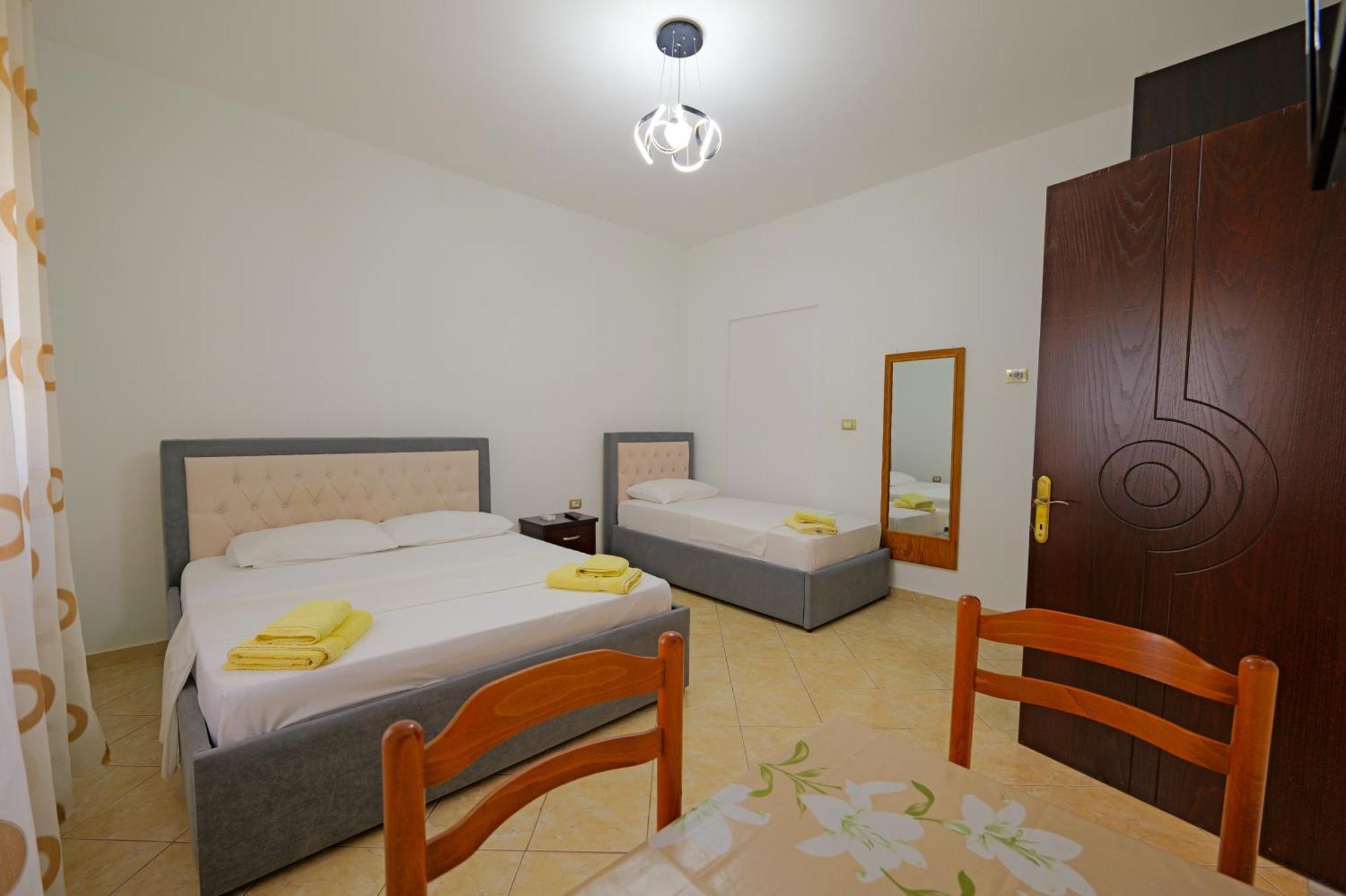 Brahimi Guest House Ksamil Exterior foto